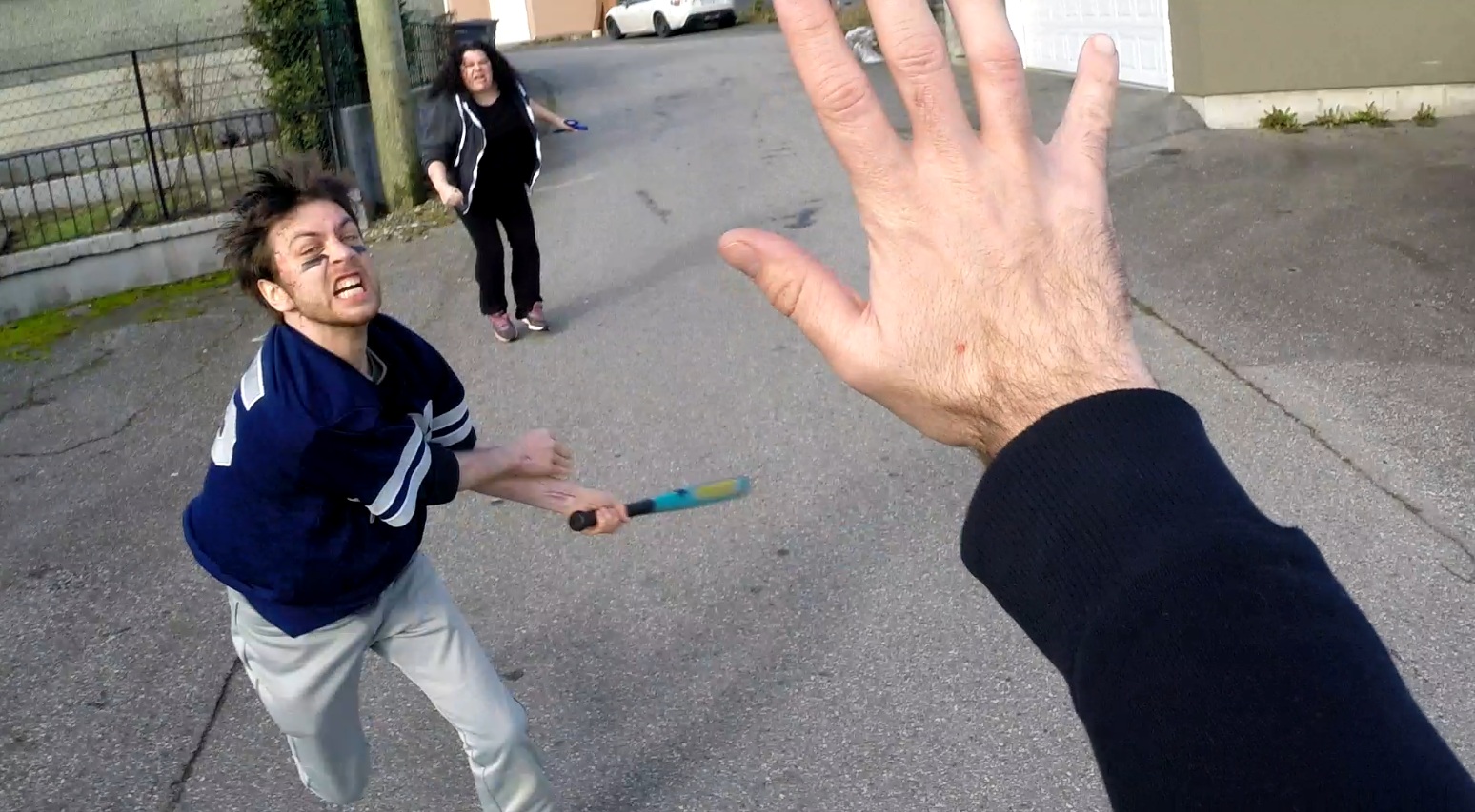 按X免于一死/Press X to Not Die_1